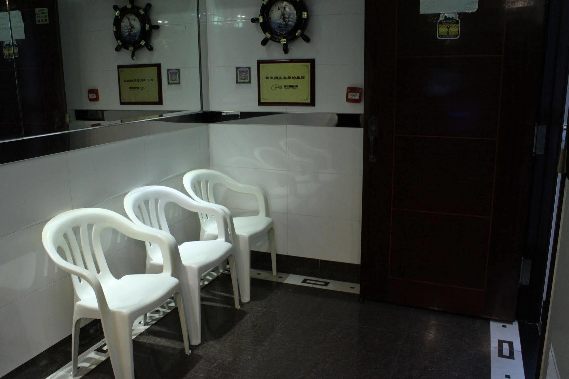 New Chung King Mansion Guest House - Tower C Hong Kong Exterior foto